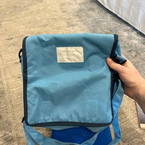 Omie BUNDLE!! Blue Insulated Lunch Bag, lunch box and accessories - Picture 2 of 7